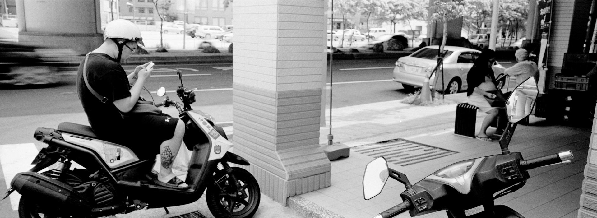 Scooters in Taipei 4