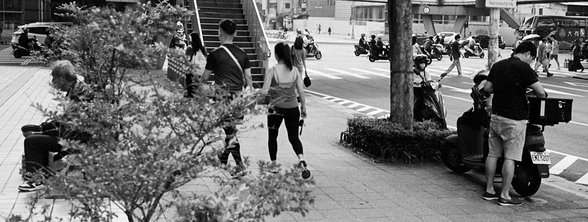 Scooters in Taipei 17